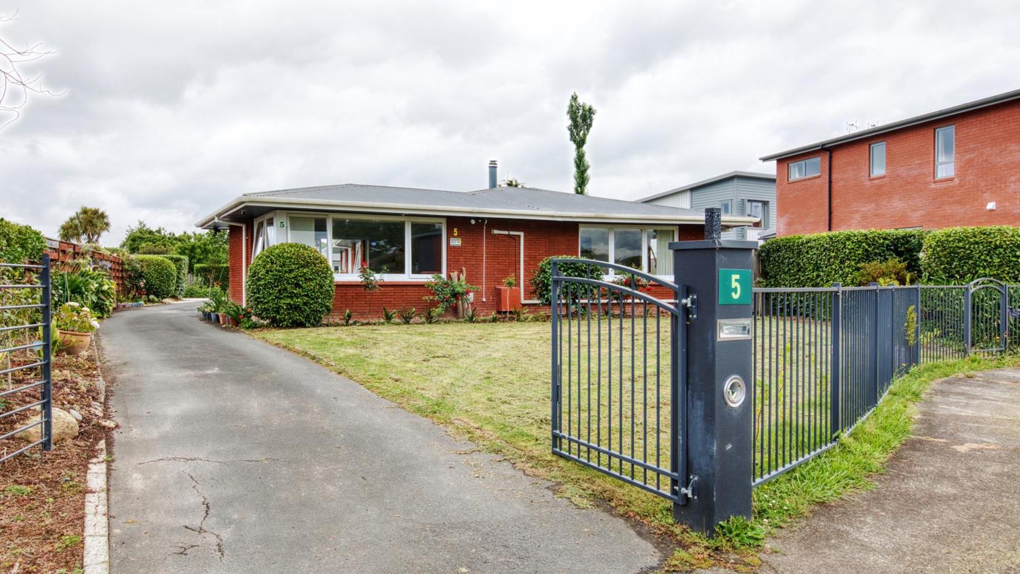 Sweet Home Between Cbd And University Hamilton Extérieur photo